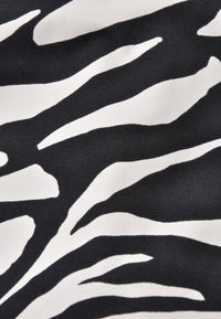 Wide raincoat ZEBRA - black - #5